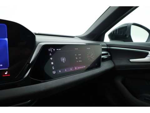 Audi A5 Avant 2.0 e-hybrid quattro Black Line S edition | Rijklaar! | S-Line ''Diamond'' Stoelen | Pano | Adapt. Cruise | Pass Display | 360cam | Matrix LED |