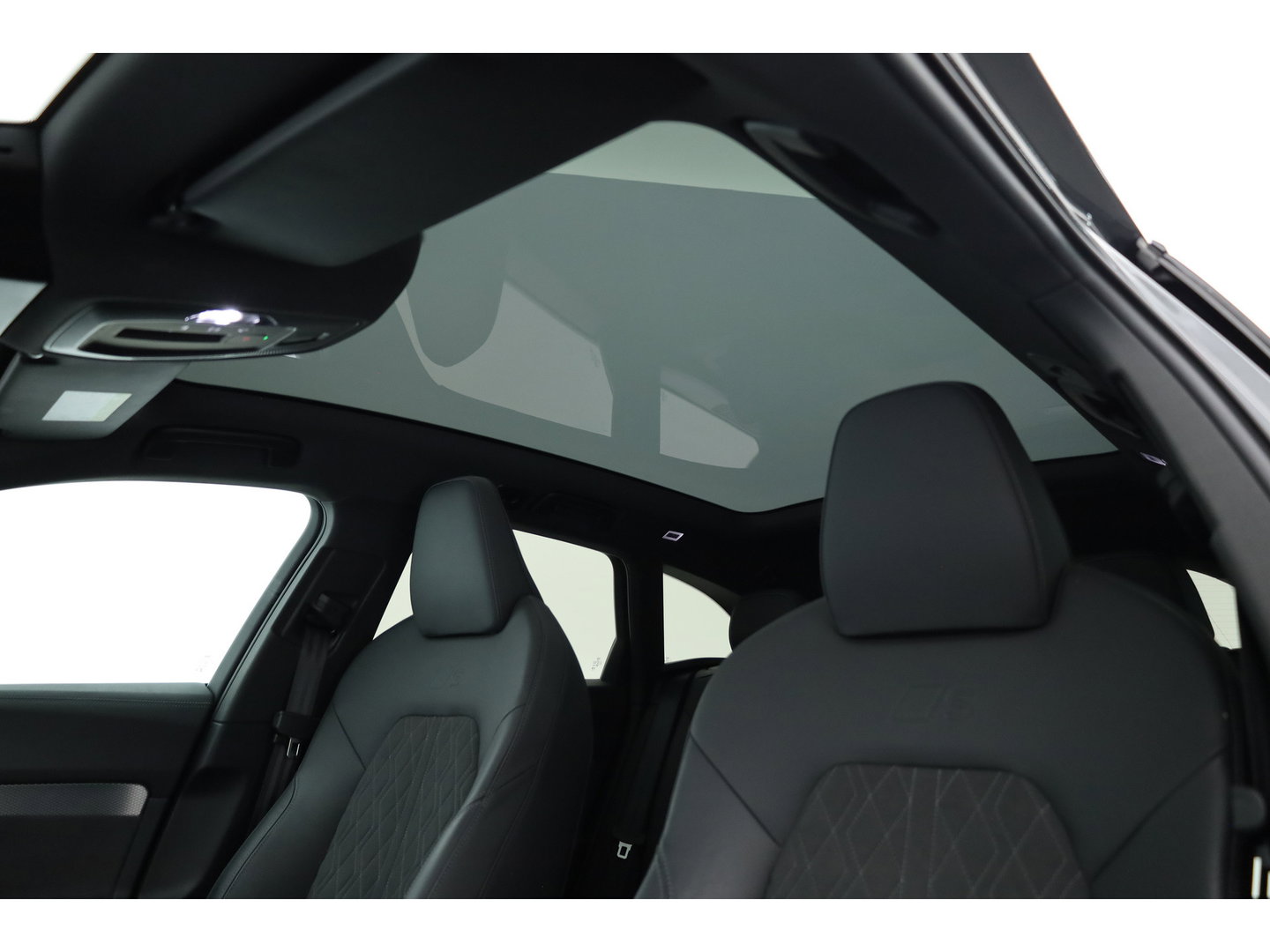 Audi A5 Avant 2.0 e-hybrid quattro Black Line S edition | Rijklaar! | S-Line ''Diamond'' Stoelen | Pano | Adapt. Cruise | Pass Display | 360cam | Matrix LED |