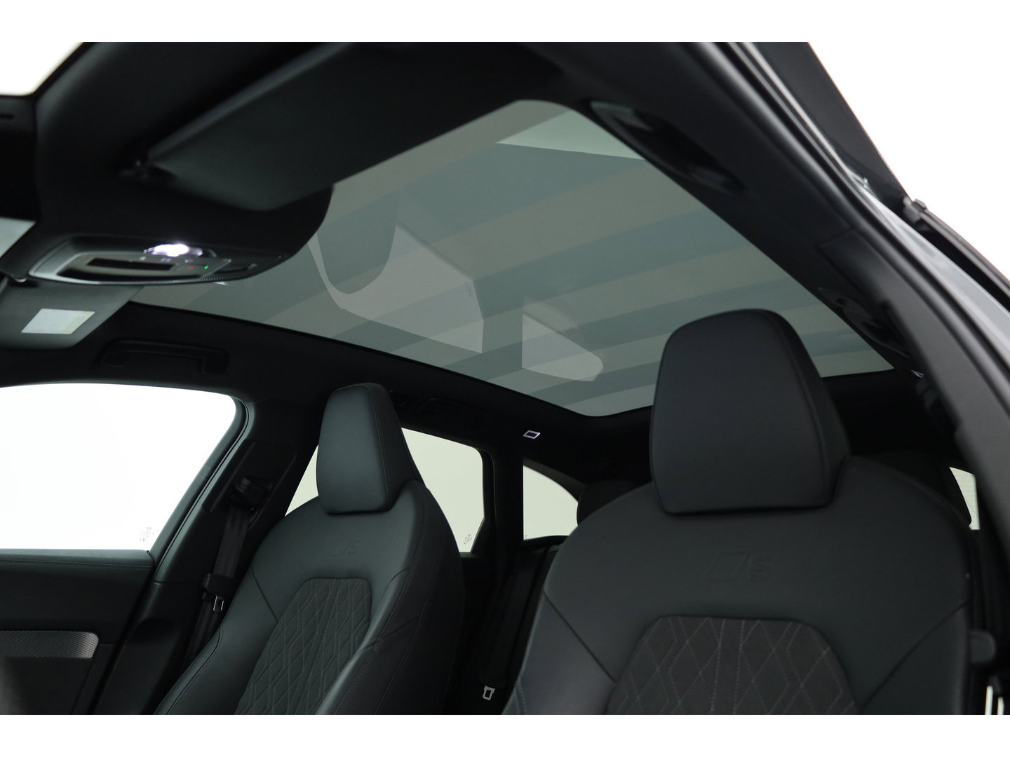 Audi A5 Avant 2.0 e-hybrid quattro Black Line S edition | Rijklaar! | S-Line ''Diamond'' Stoelen | Pano | Adapt. Cruise | Pass Display | 360cam | Matrix LED |