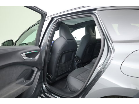 Audi A5 Avant 2.0 e-hybrid quattro Black Line S edition | Rijklaar! | S-Line ''Diamond'' Stoelen | Pano | Adapt. Cruise | Pass Display | 360cam | Matrix LED |