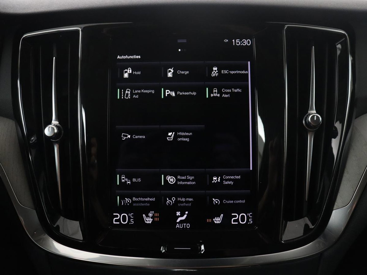 Volvo V60 2.0 T8 Recharge AWD Inscription | SOH 82% | Trekhaak | 360 camera | Leder | Stuur/stoelverwarming | Memory | Adaptive cruise | Full LED |