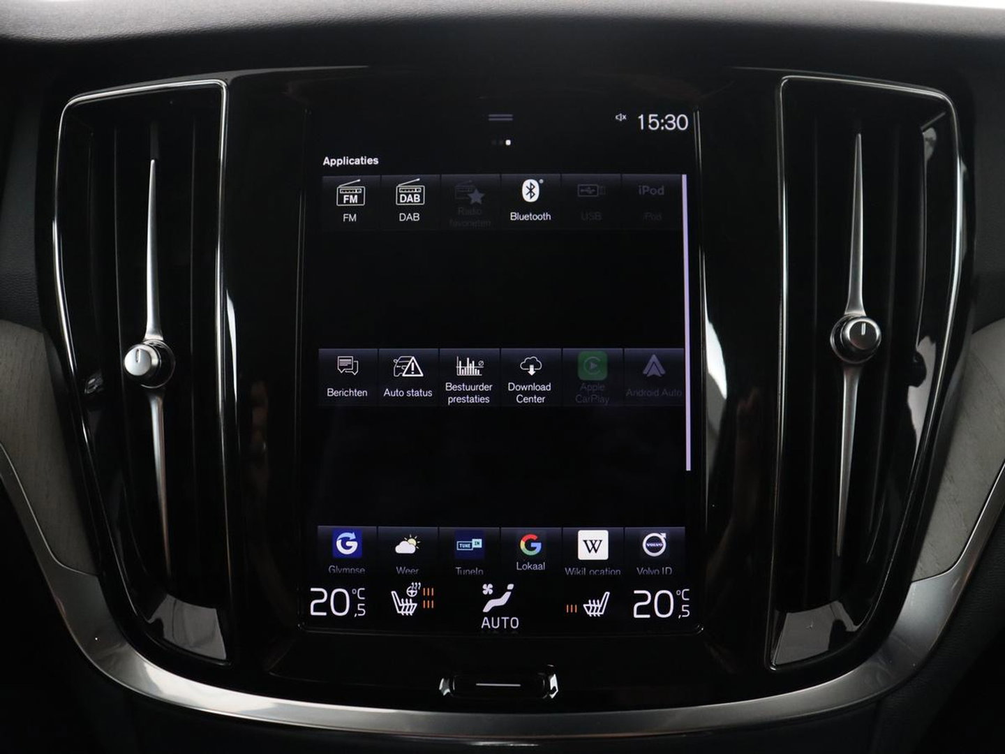 Volvo V60 2.0 T8 Recharge AWD Inscription | SOH 82% | Trekhaak | 360 camera | Leder | Stuur/stoelverwarming | Memory | Adaptive cruise | Full LED |