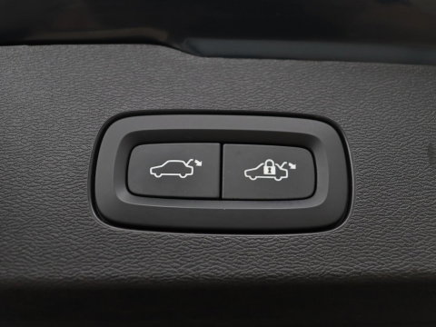 Volvo V60 2.0 T8 Recharge AWD Inscription | SOH 82% | Trekhaak | 360 camera | Leder | Stuur/stoelverwarming | Memory | Adaptive cruise | Full LED |