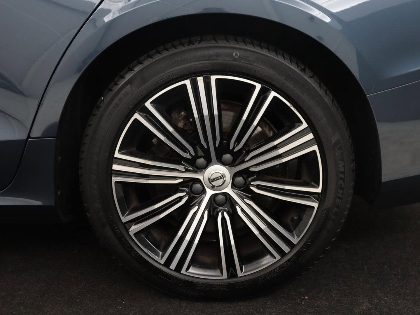 Volvo V60 2.0 T8 Recharge AWD Inscription | SOH 82% | Trekhaak | 360 camera | Leder | Stuur/stoelverwarming | Memory | Adaptive cruise | Full LED |