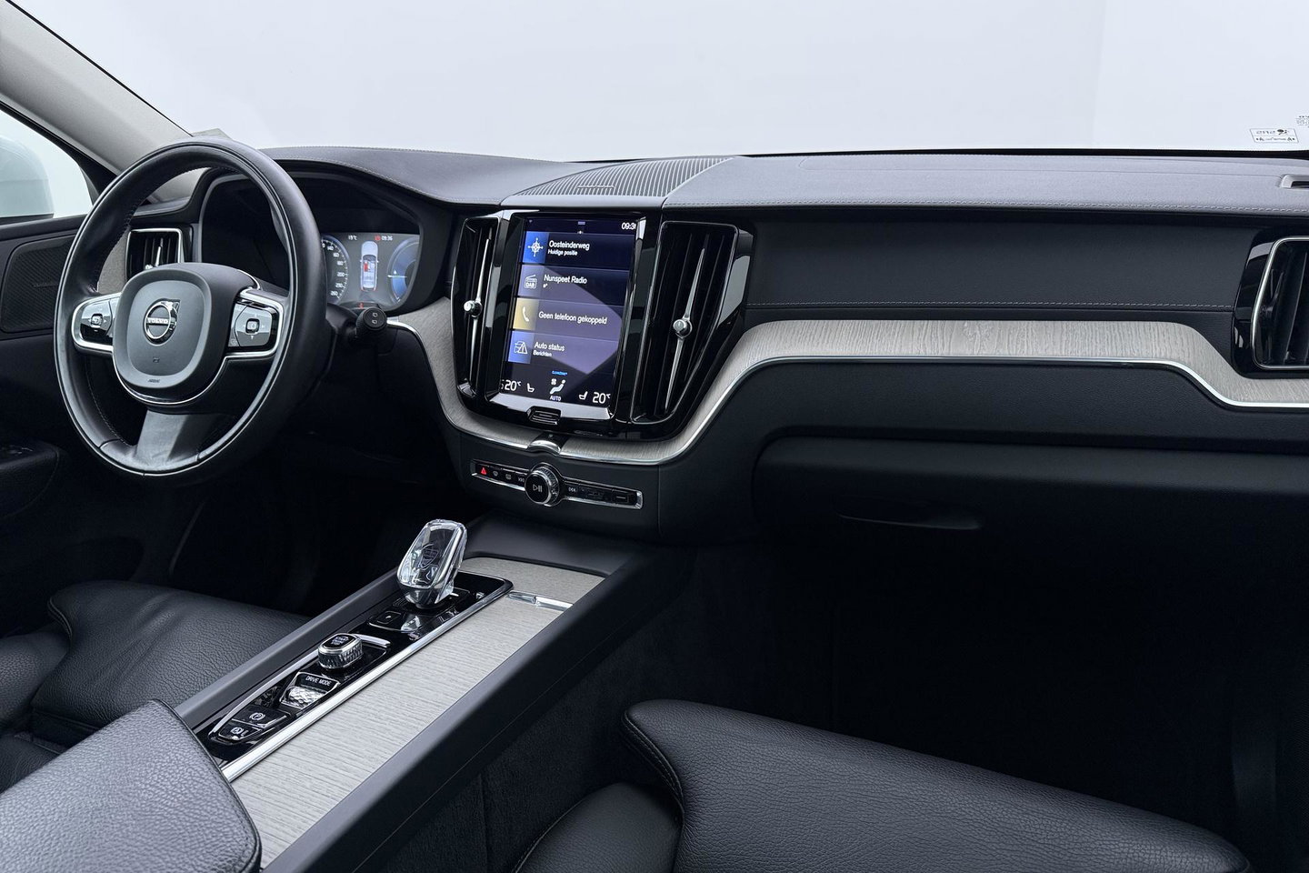 Volvo XC60 T6 Inscription | Harman/Kardon | Panoramadak | Pilot Assist | BLIS | Standkachel | Stoel+Stuurverwarming | ACC