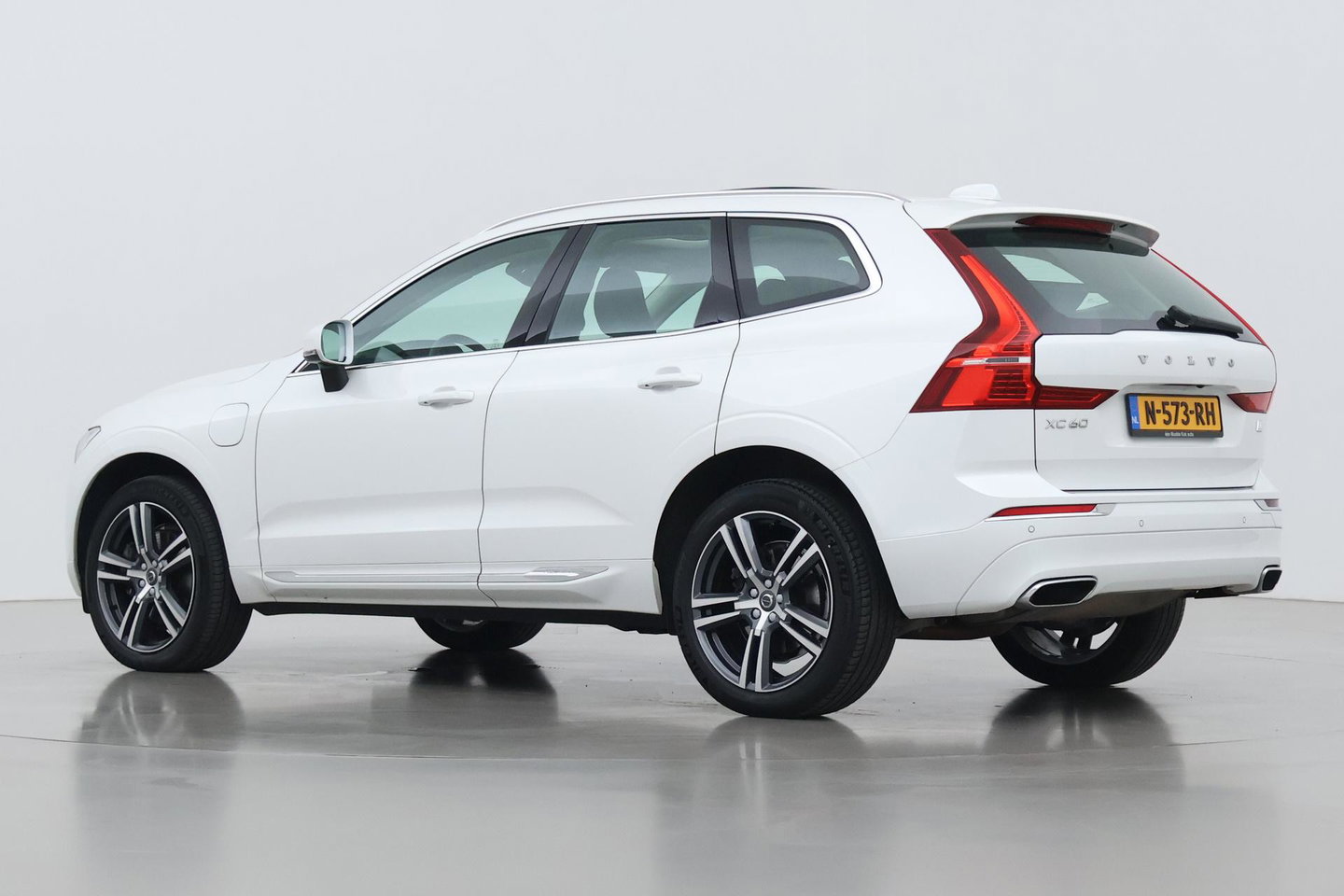 Volvo XC60 T6 Inscription | Harman/Kardon | Panoramadak | Pilot Assist | BLIS | Standkachel | Stoel+Stuurverwarming | ACC
