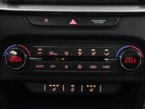 Kia ProCeed 1.4 T-GDI GT-Line | Leder/alcantara | Stuur/stoel verwarming | Climate control | Camera | Virtual Dash. | Carplay | Full LED | Park assist |