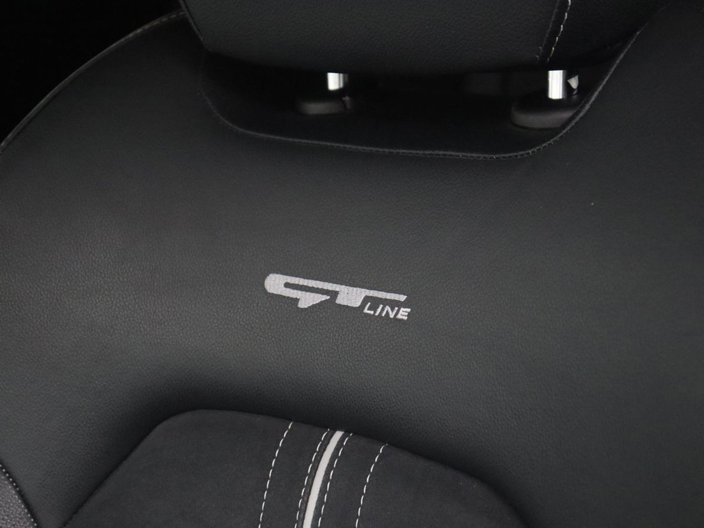Kia ProCeed 1.4 T-GDI GT-Line | Leder/alcantara | Stuur/stoel verwarming | Climate control | Camera | Virtual Dash. | Carplay | Full LED | Park assist |