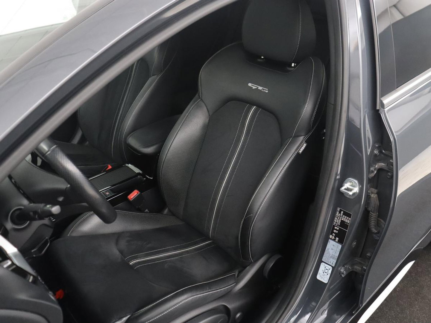 Kia ProCeed 1.4 T-GDI GT-Line | Leder/alcantara | Stuur/stoel verwarming | Climate control | Camera | Virtual Dash. | Carplay | Full LED | Park assist |