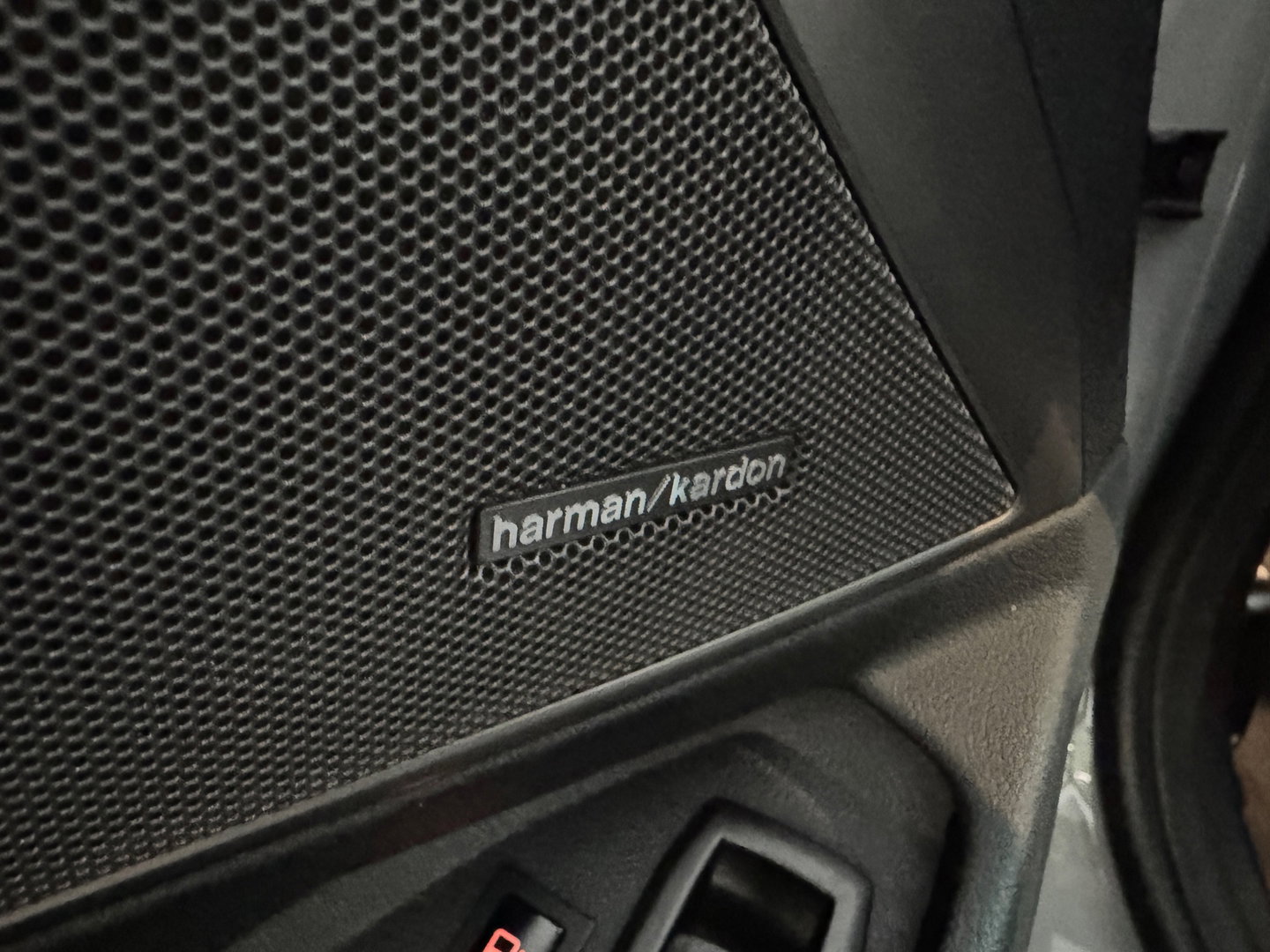 BMW 3 Serie Touring 330e Touring Pano|Drive Assist|Blindspot|H/K|Trekhaak