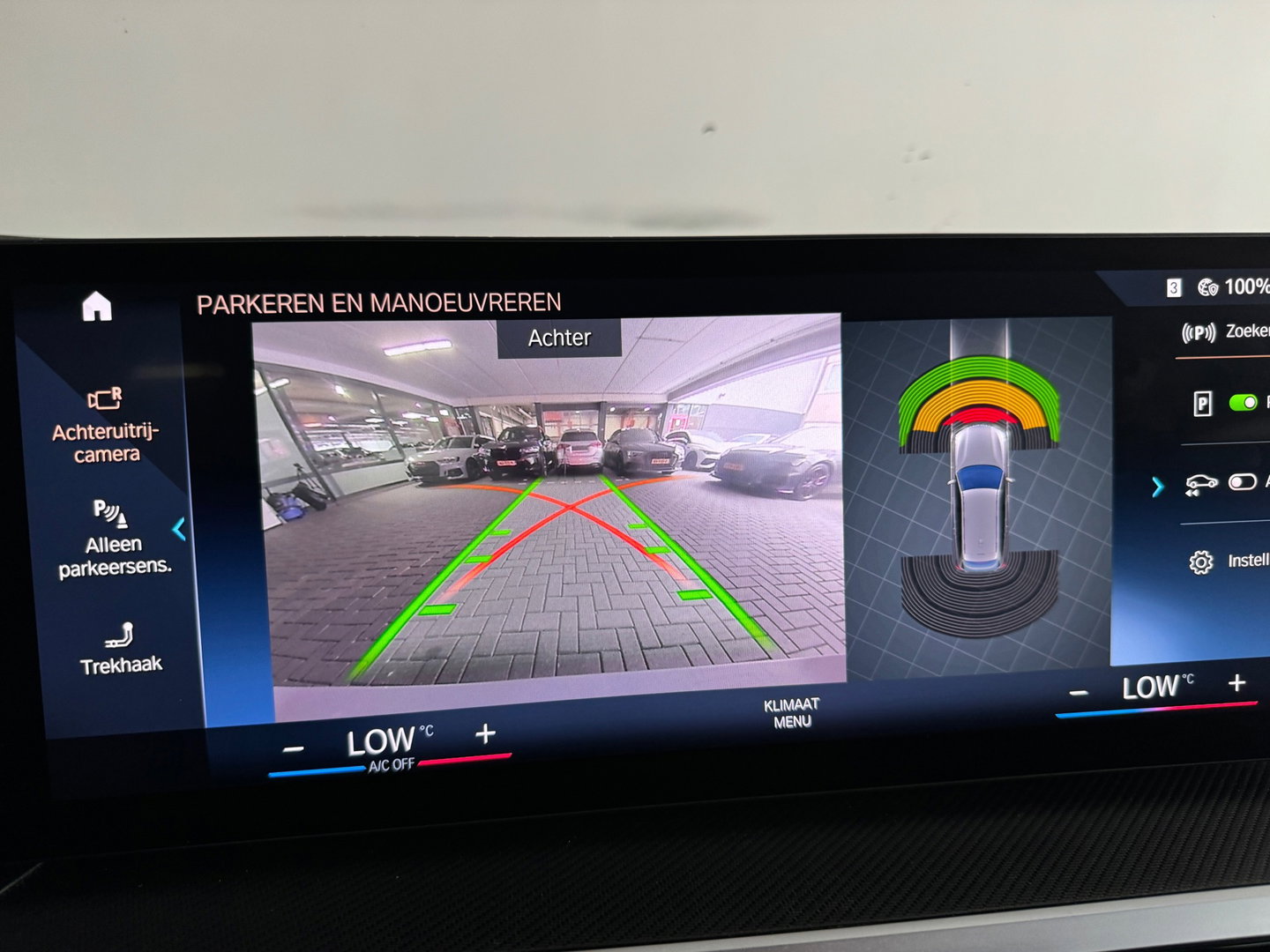 BMW 3 Serie Touring 330e Touring Pano|Drive Assist|Blindspot|H/K|Trekhaak
