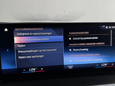 BMW 3 Serie Touring 330e Touring Pano|Drive Assist|Blindspot|H/K|Trekhaak