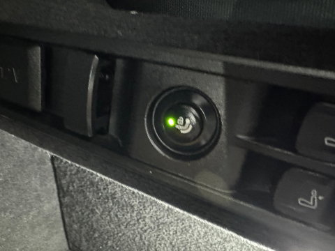 BMW 3 Serie Touring 330e Touring Pano|Drive Assist|Blindspot|H/K|Trekhaak