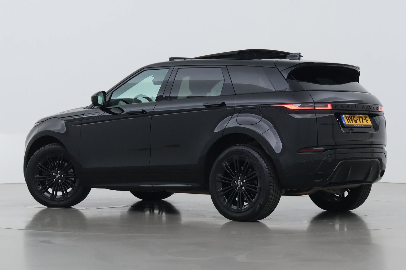 Land Rover Range Rover Evoque 1.5 P270e SE Dynamic Edition | Panoramadak | 360° Camera | Memory | Stoel+Stuurverwarming | 20 Inch | ACC