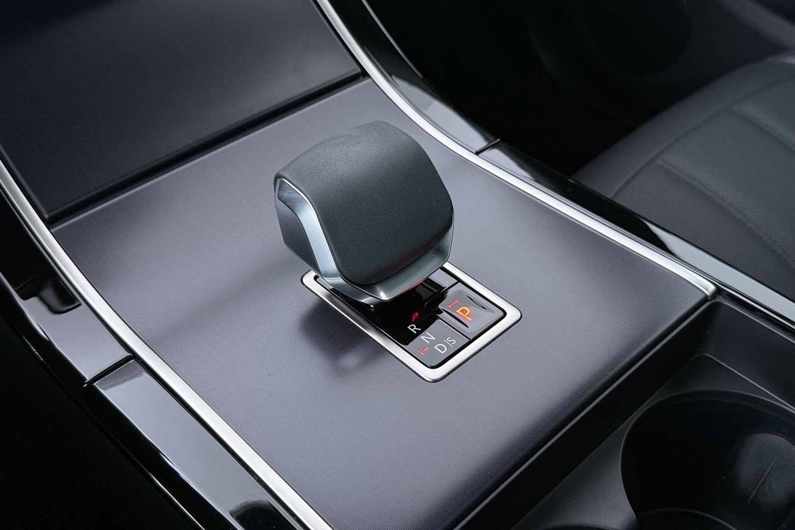 Land Rover Range Rover Evoque 1.5 P270e SE Dynamic Edition | Panoramadak | 360° Camera | Memory | Stoel+Stuurverwarming | 20 Inch | ACC