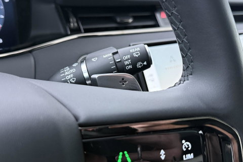 Land Rover Range Rover Evoque 1.5 P270e SE Dynamic Edition | Panoramadak | 360° Camera | Memory | Stoel+Stuurverwarming | 20 Inch | ACC