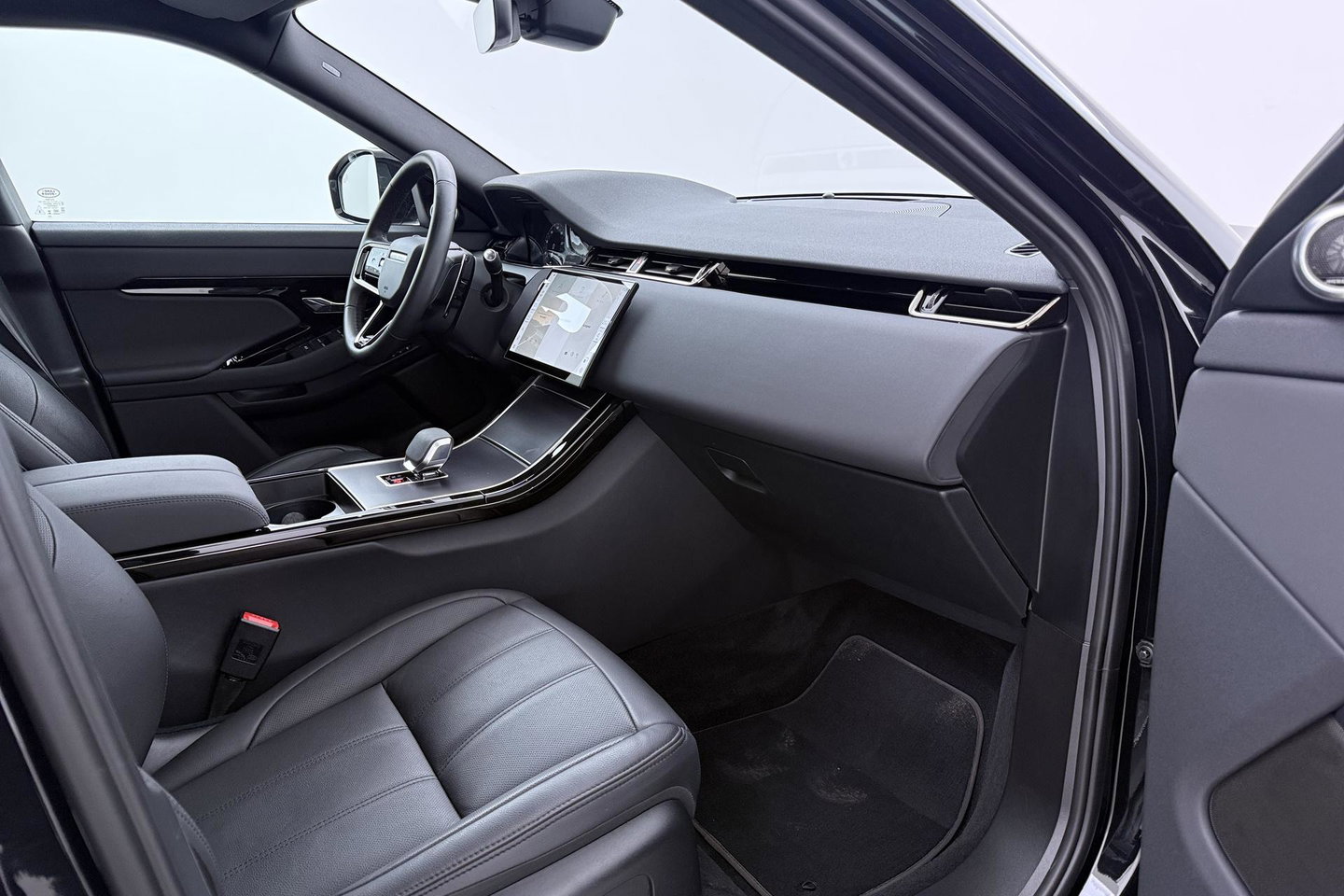 Land Rover Range Rover Evoque 1.5 P270e SE Dynamic Edition | Panoramadak | 360° Camera | Memory | Stoel+Stuurverwarming | 20 Inch | ACC