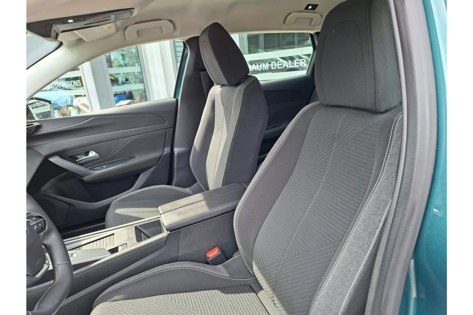 Peugeot 308 SW-1.2 PT ACTIVE PACK 130PK AUTOMAAT AIRCO NAVI PDC LMV