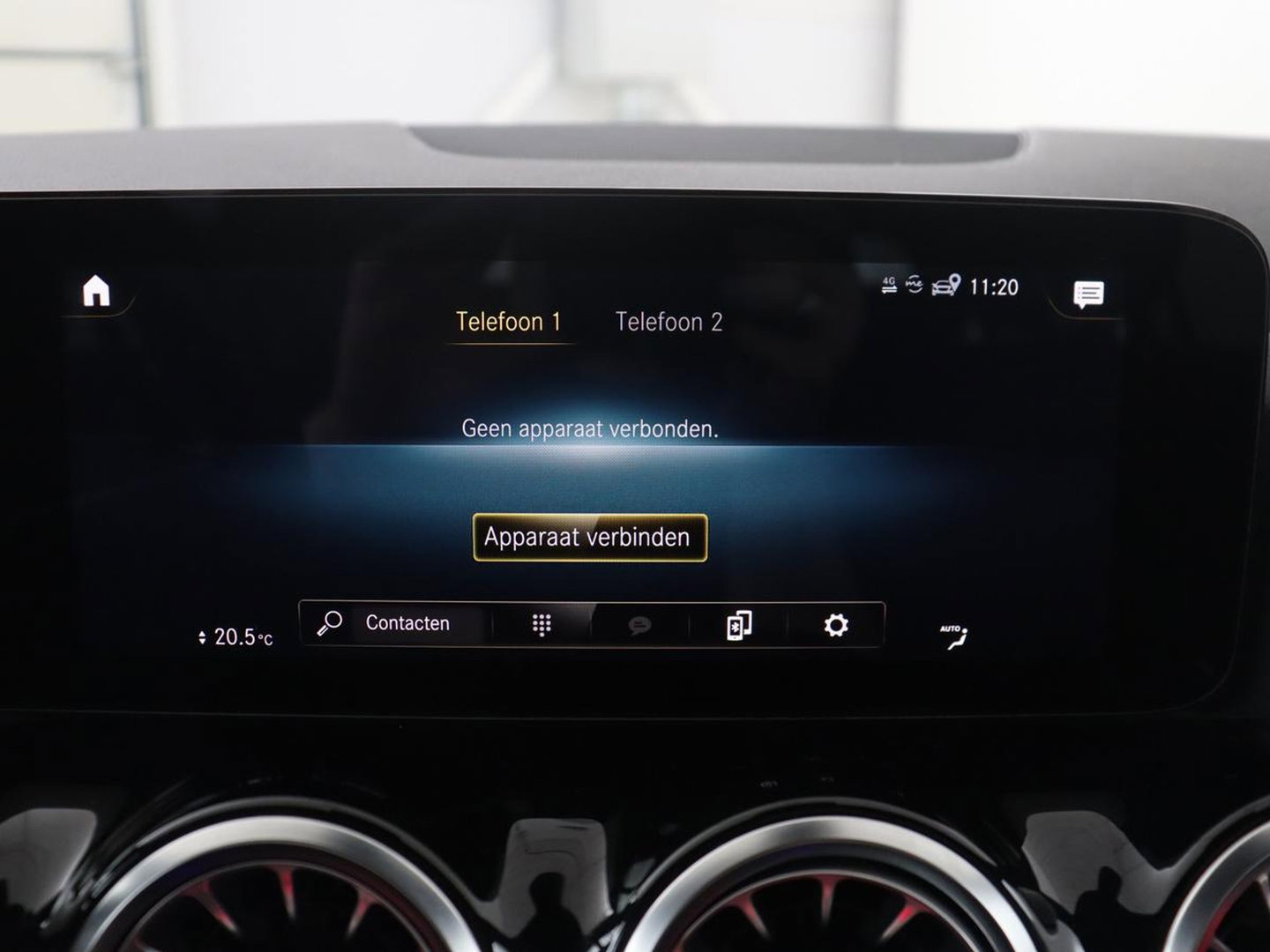 Mercedes-Benz EQA 250 Business Solution Luxury 67 kWh | SOH 94,2% | Half leder | Cruise control | Trekhaak | Stoelverwarming | Sfeerverlichting | Carplay | Camera | Park assist | Elektrische achterklep