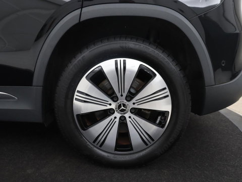 Mercedes-Benz EQA 250 Business Solution Luxury 67 kWh | SOH 94,2% | Half leder | Cruise control | Trekhaak | Stoelverwarming | Sfeerverlichting | Carplay | Camera | Park assist | Elektrische achterklep