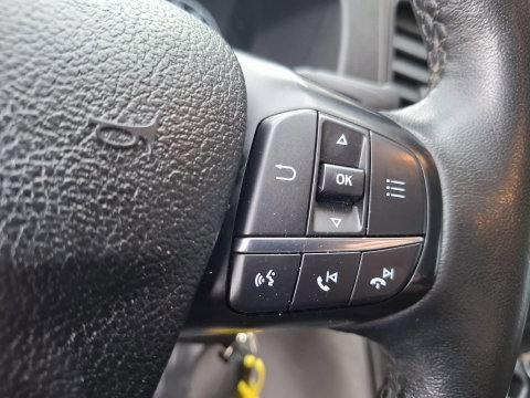 Ford Transit Custom 340 2.0 TDCI L1H1 Trend AIRCO / CRUISE CONTROLE / TREKHAAK / EURO 6 / 3 ZITS