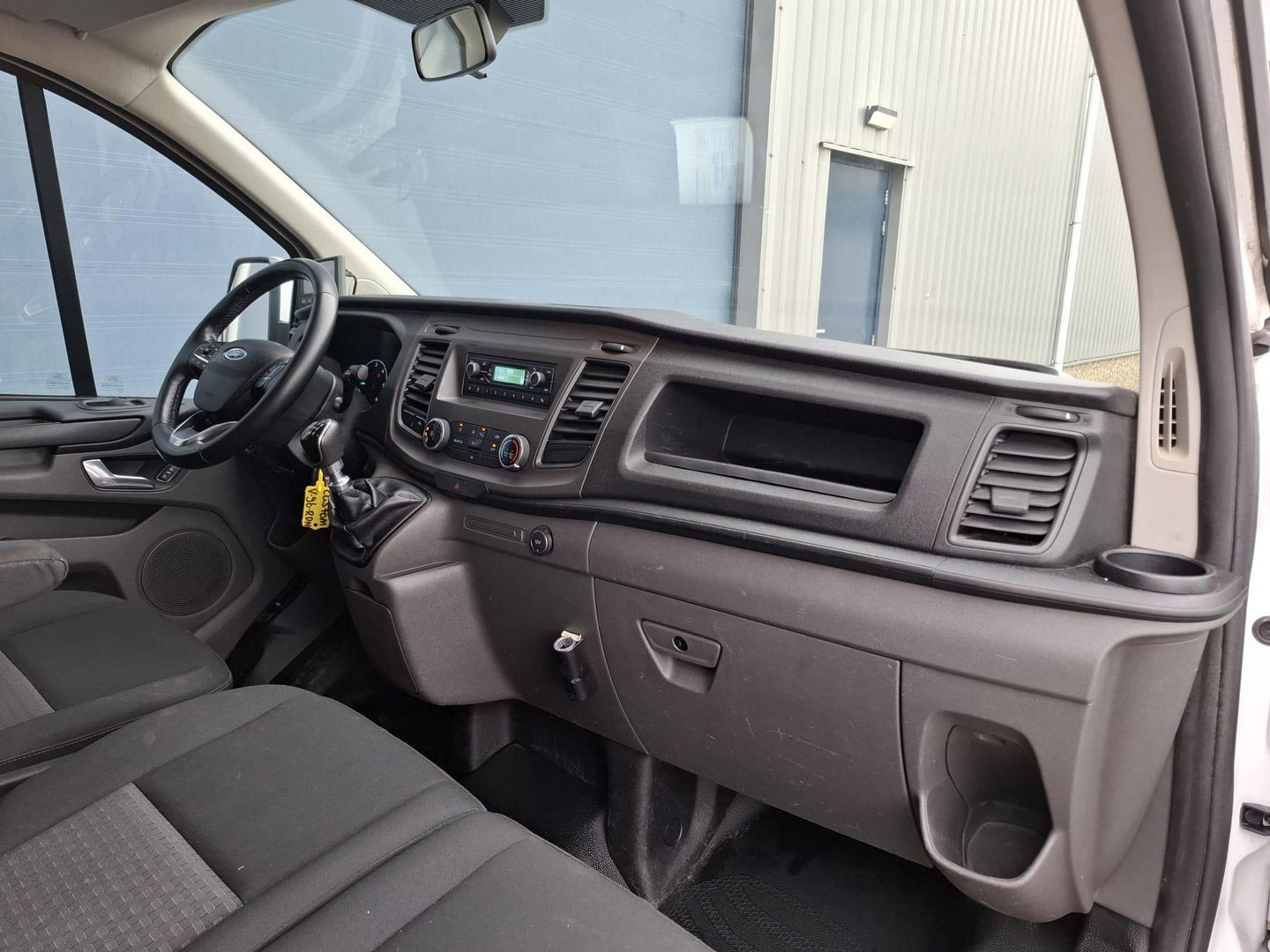 Ford Transit Custom 340 2.0 TDCI L1H1 Trend AIRCO / CRUISE CONTROLE / TREKHAAK / EURO 6 / 3 ZITS