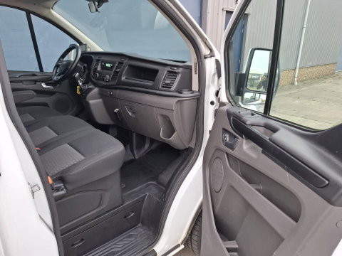 Ford Transit Custom 340 2.0 TDCI L1H1 Trend AIRCO / CRUISE CONTROLE / TREKHAAK / EURO 6 / 3 ZITS