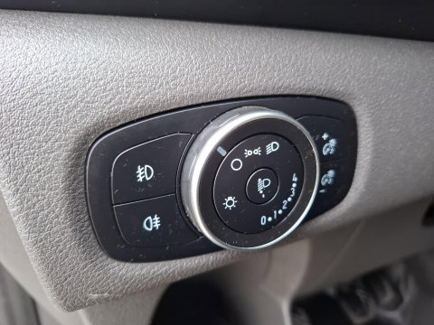 Ford Transit Custom 340 2.0 TDCI L1H1 Trend AIRCO / CRUISE CONTROLE / TREKHAAK / EURO 6 / 3 ZITS