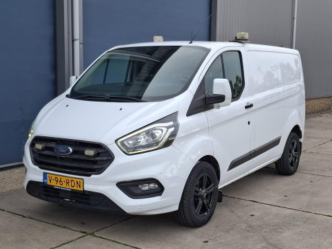 Ford Transit Custom 340 2.0 TDCI L1H1 Trend AIRCO / CRUISE CONTROLE / TREKHAAK / EURO 6 / 3 ZITS