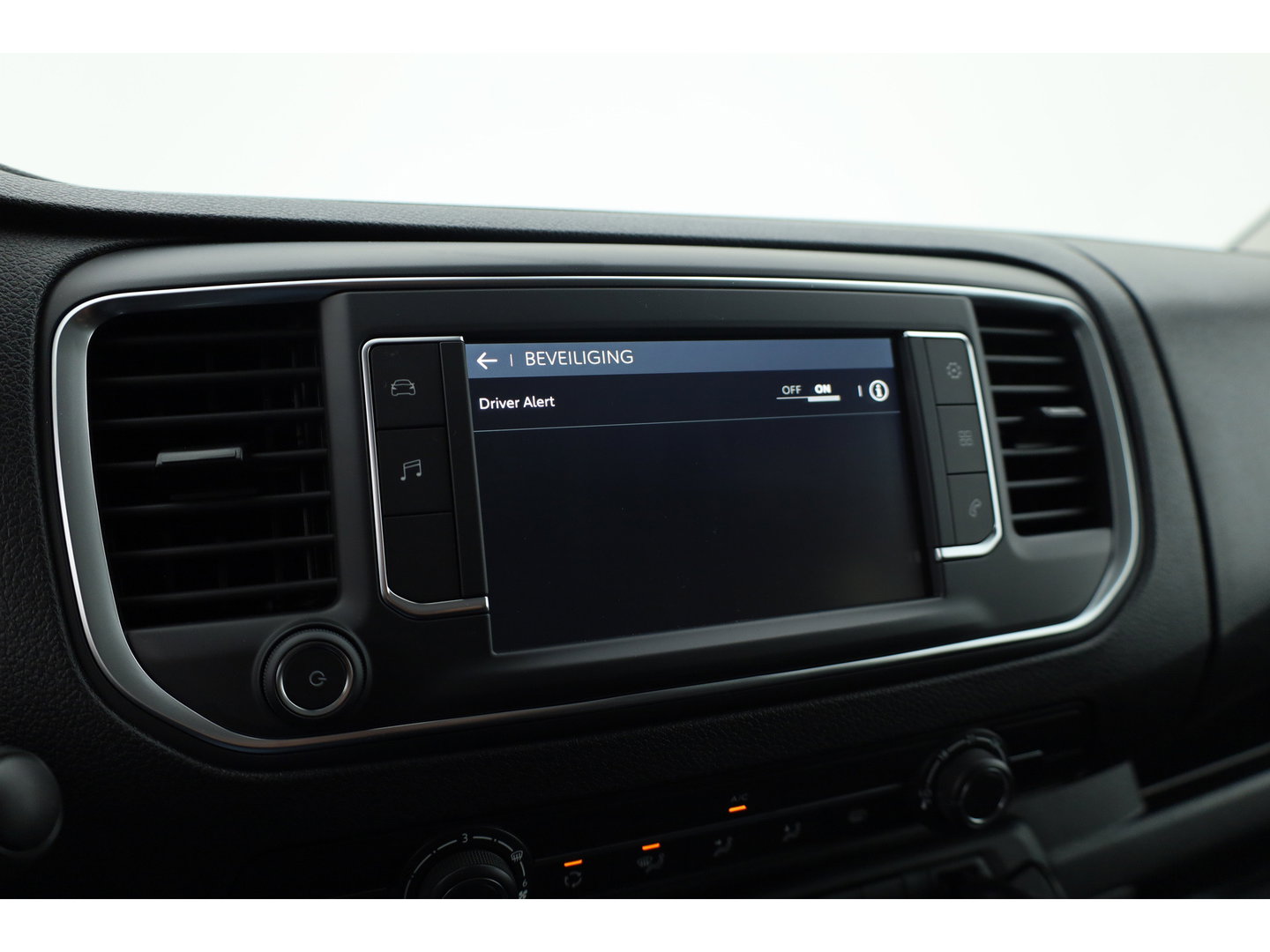 Fiat Scudo 2.0 MJ-180pk Automaat | L3H1 | Dubb. Cab. | Rijklaar! | 6 pers | Cruise | Airco | Apple Carplay