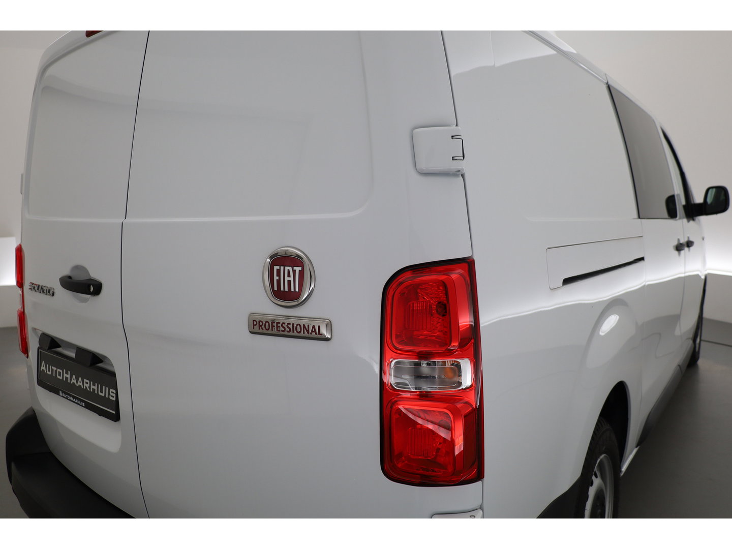 Fiat Scudo 2.0 MJ-180pk Automaat | L3H1 | Dubb. Cab. | Rijklaar! | 6 pers | Cruise | Airco | Apple Carplay