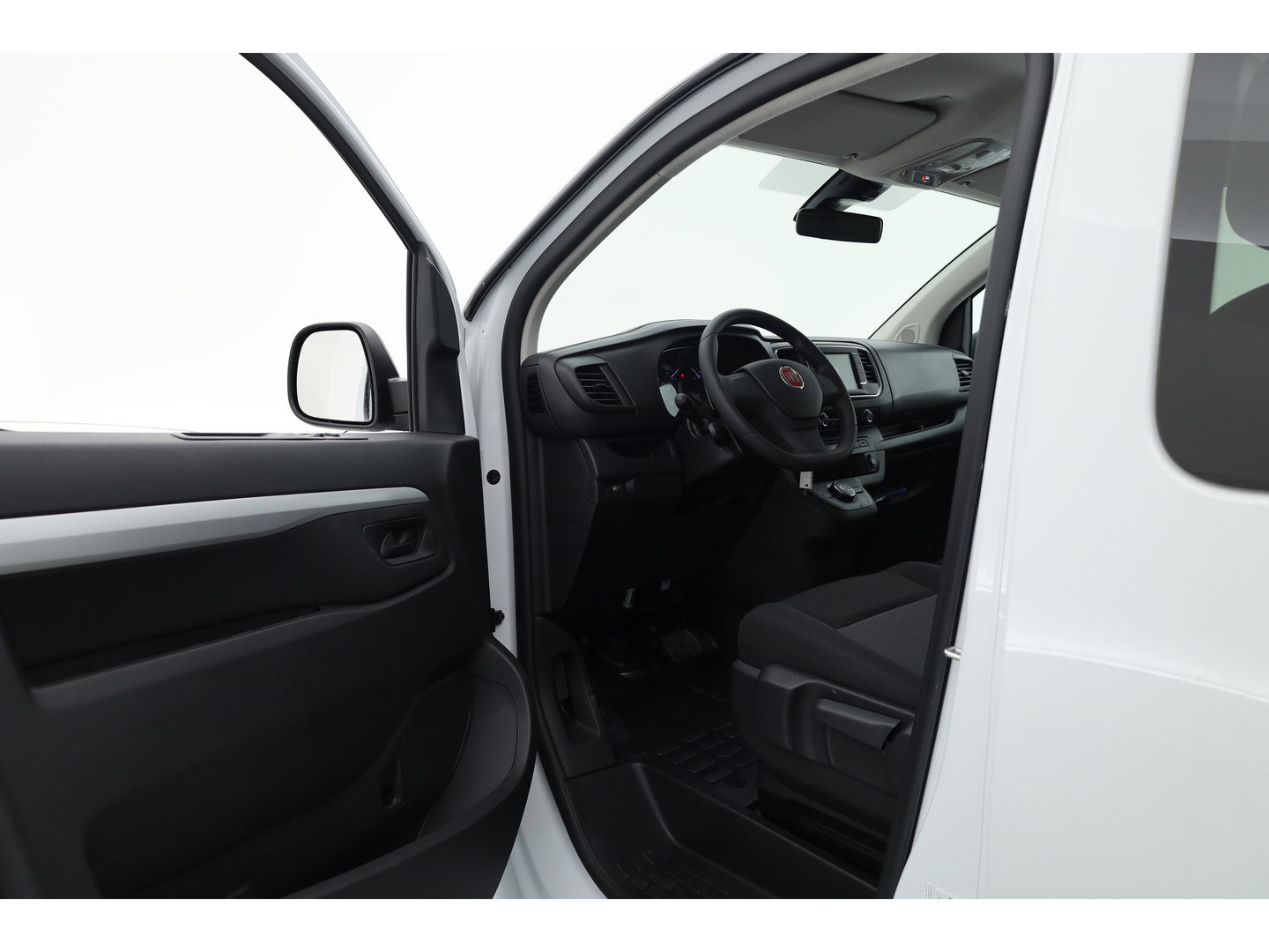 Fiat Scudo 2.0 MJ-180pk Automaat | L3H1 | Dubb. Cab. | Rijklaar! | 6 pers | Cruise | Airco | Apple Carplay