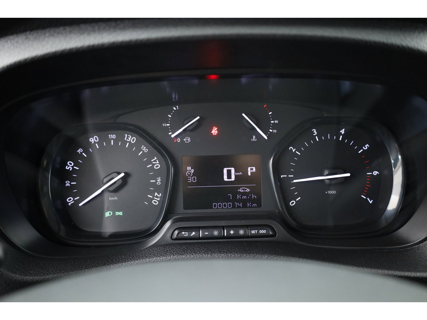 Fiat Scudo 2.0 MJ-180pk Automaat | L3H1 | Dubb. Cab. | Rijklaar! | 6 pers | Cruise | Airco | Apple Carplay