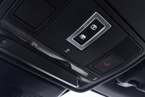 Land Rover Range Rover Evoque 2.0 TD4 Urban Series SE | Panoramadak | Camera | Xenon | Navigatie | Stoelverwarming | Leder | 18 inch