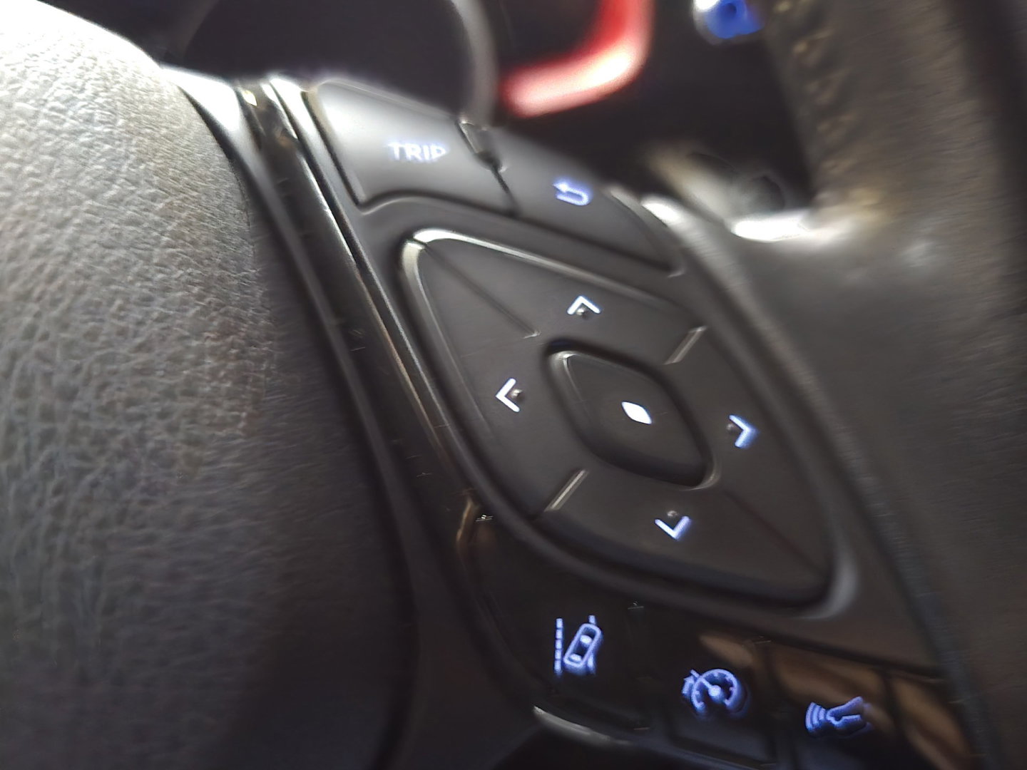 Toyota C-HR 2.0 Hybrid First Edition LEDER Camera Navi PDC Clima 18"LM