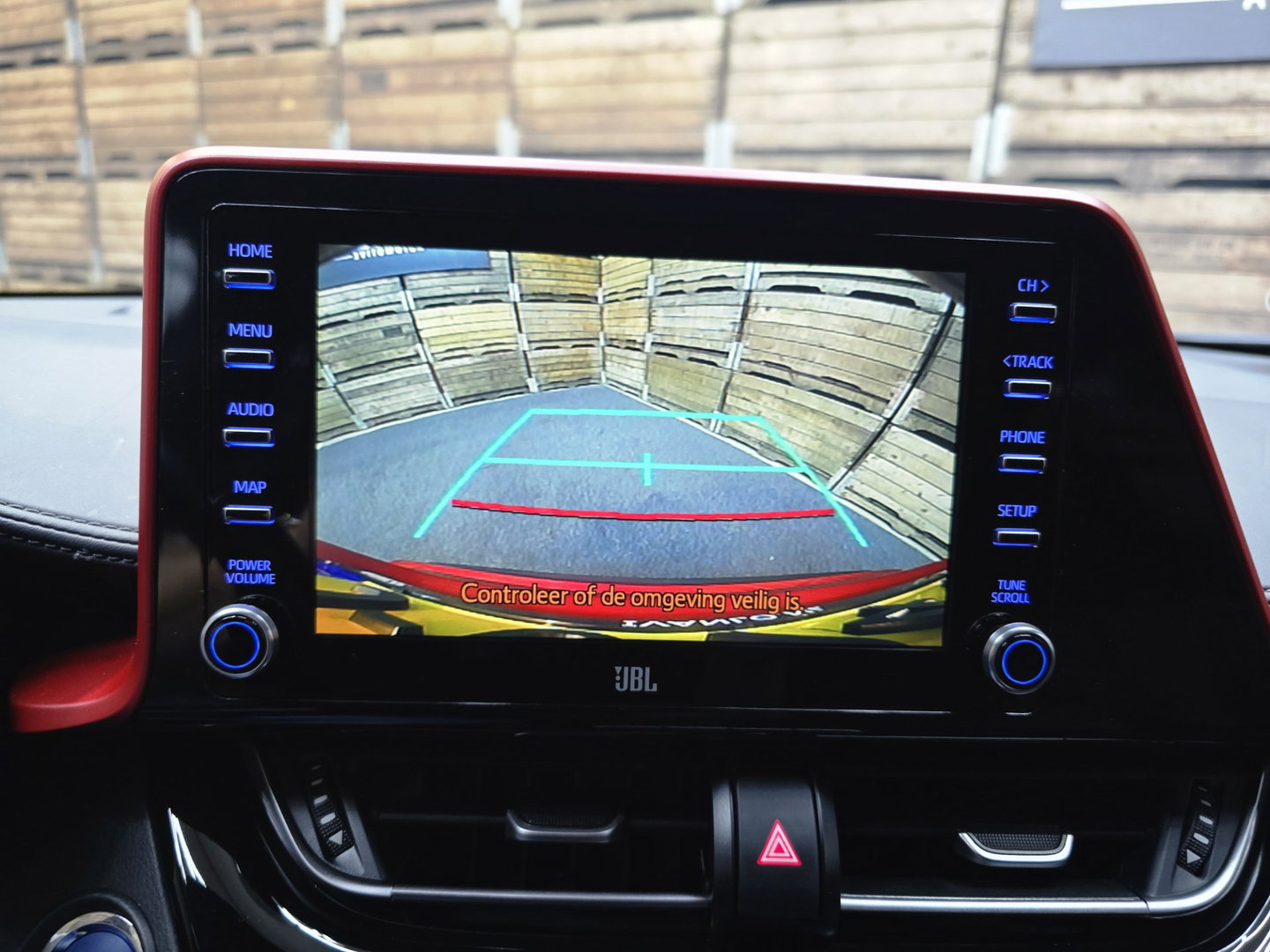 Toyota C-HR 2.0 Hybrid First Edition LEDER Camera Navi PDC Clima 18"LM
