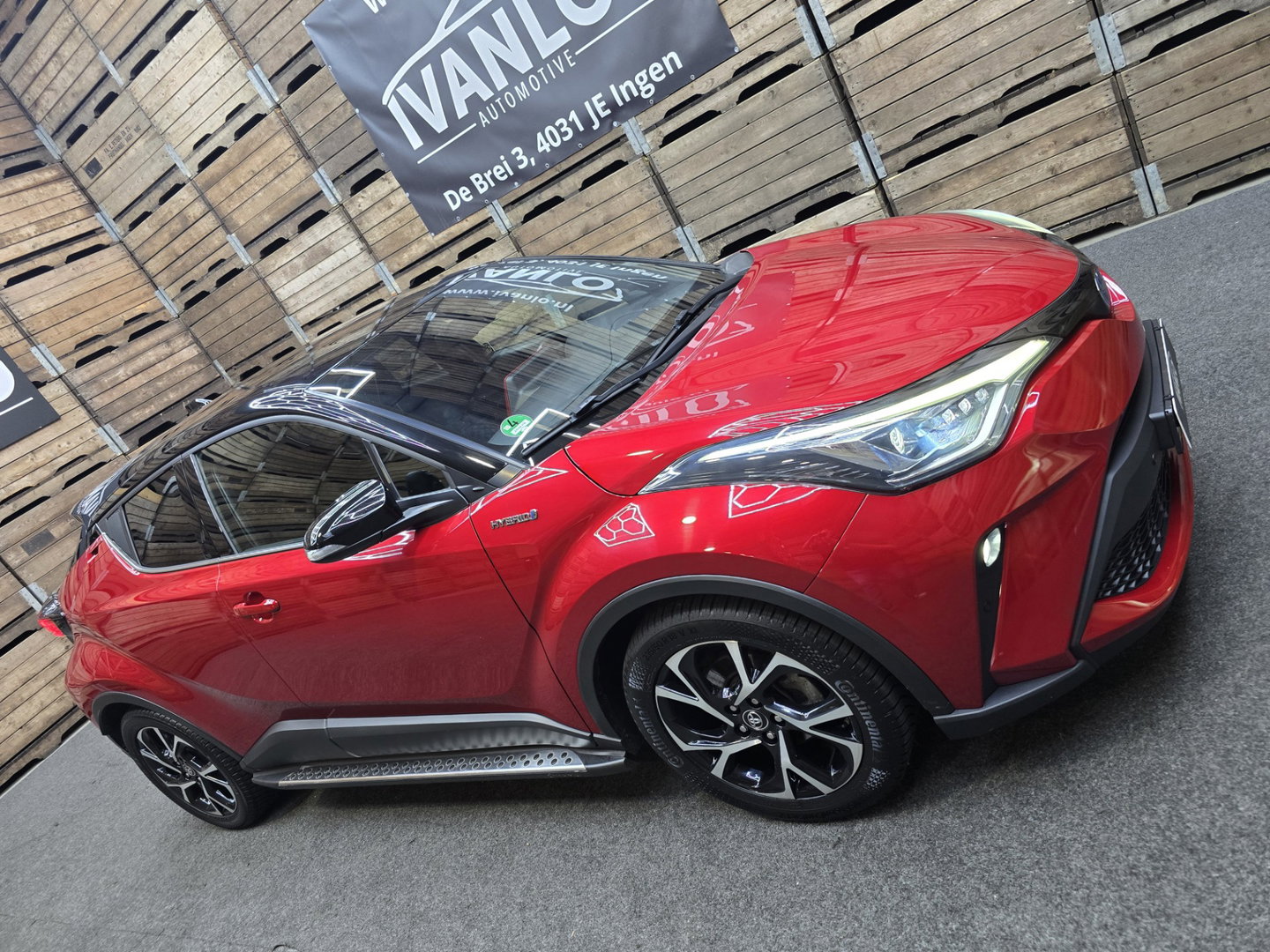 Toyota C-HR 2.0 Hybrid First Edition LEDER Camera Navi PDC Clima 18"LM