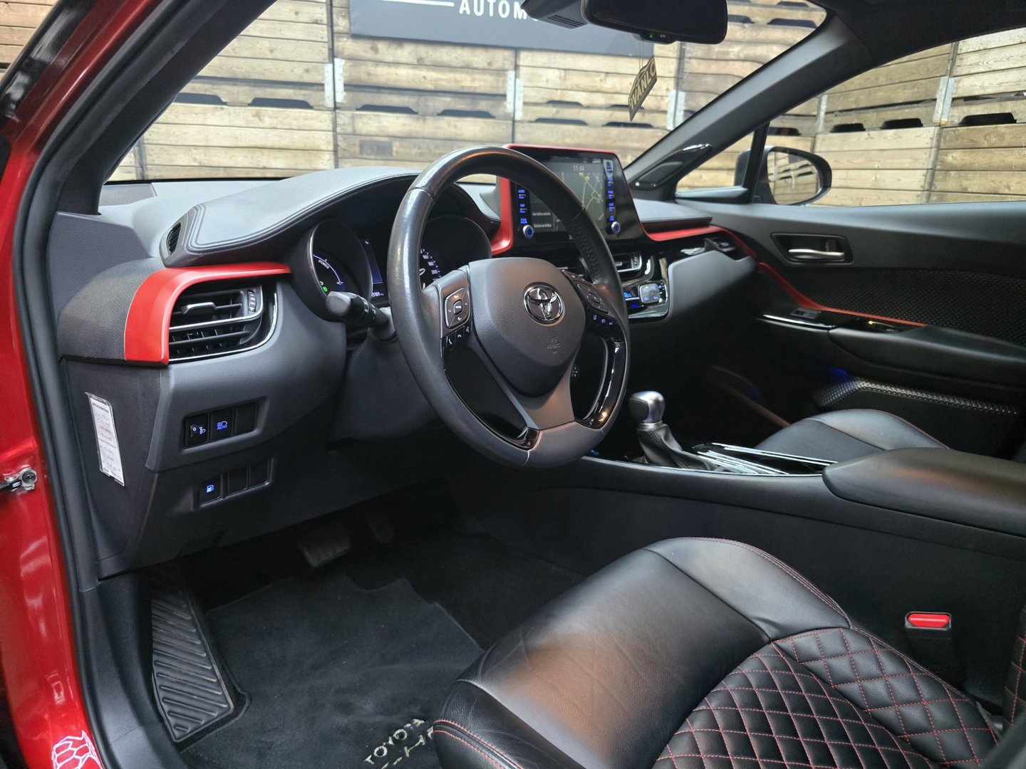 Toyota C-HR 2.0 Hybrid First Edition LEDER Camera Navi PDC Clima 18"LM