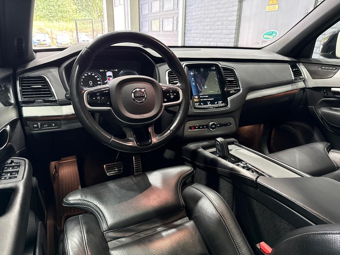 Volvo XC90 T8 Recharge R-Design | Luchtvering | Harman/Kardon | Stoelventilatie | Trekhaak | 22 inch