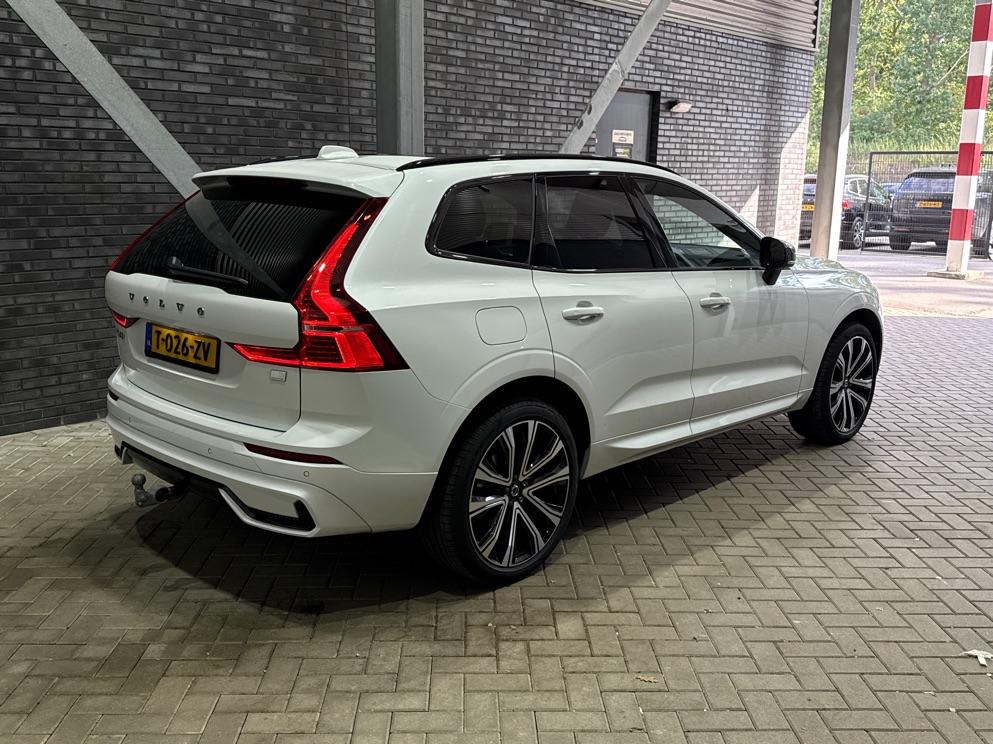 Volvo XC60 2.0 T6 Plug-in hybrid AWD Plus Dark | Harman/Kardon | Trekhaak | Panoramadak | 21 inch | Leder