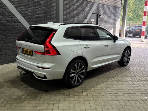 Volvo XC60 2.0 T6 Plug-in hybrid AWD Plus Dark | Harman/Kardon | Trekhaak | Panoramadak | 21 inch | Leder