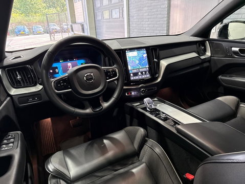 Volvo XC60 2.0 T6 Plug-in hybrid AWD Plus Dark | Harman/Kardon | Trekhaak | Panoramadak | 21 inch | Leder
