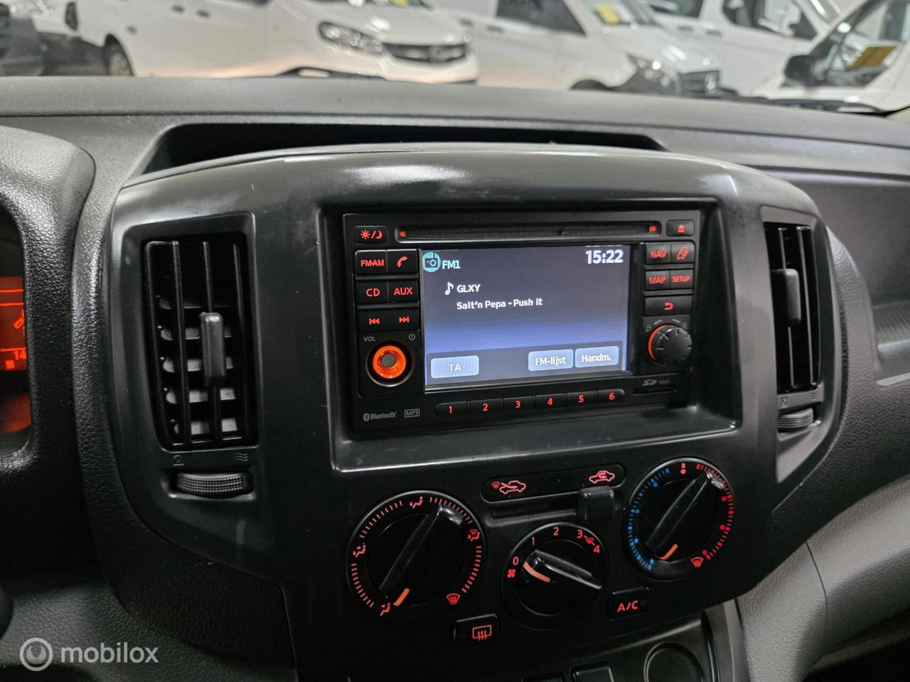 Nissan NV200