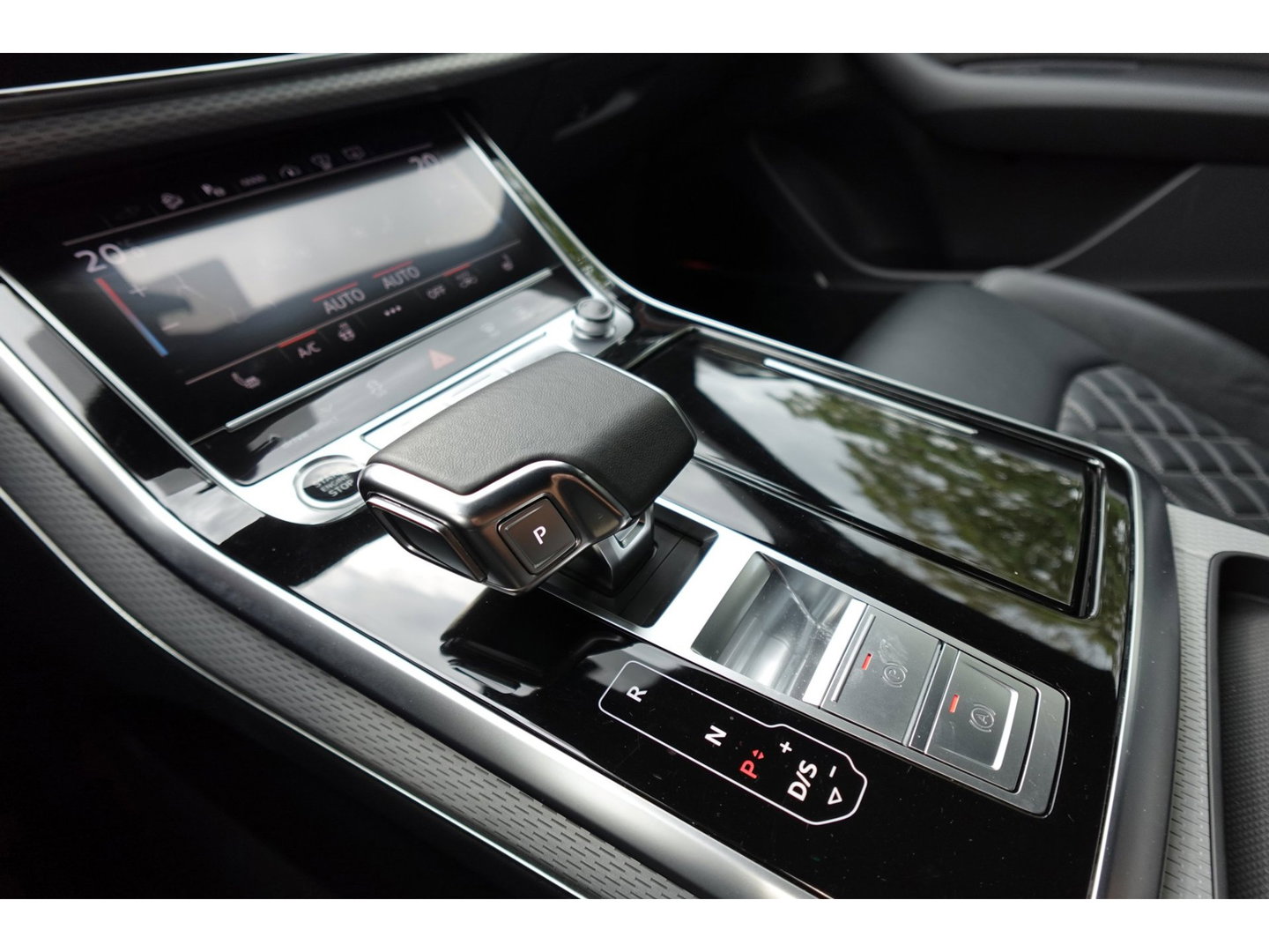 Audi Q8 55 TFSI e quattro Pro Line PANO 360 CAM MAXTON VOL