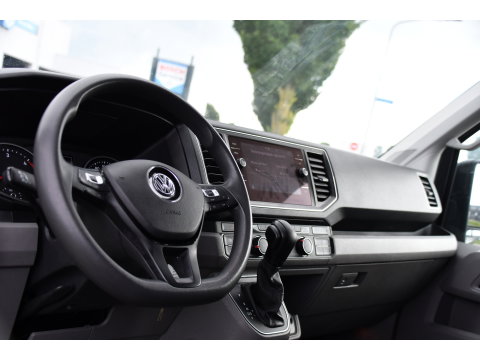 Volkswagen Crafter 35 2.0 TDI L3H3 PB Edition MARGE! Adaptieve Cruise, Camera, Carplay, 2 x Schuifdeur, Multimedia, LED, 177pk, Automaat, Stoelverwarming, Trekhaak, Uniek!