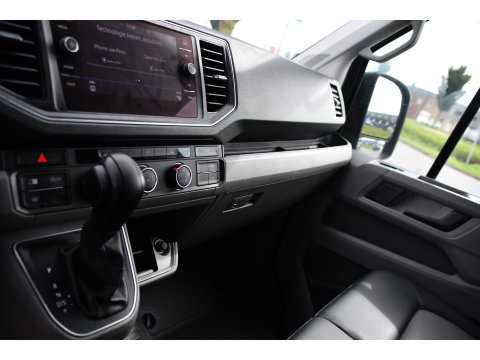 Volkswagen Crafter 35 2.0 TDI L3H3 PB Edition MARGE! Adaptieve Cruise, Camera, Carplay, 2 x Schuifdeur, Multimedia, LED, 177pk, Automaat, Stoelverwarming, Trekhaak, Uniek!