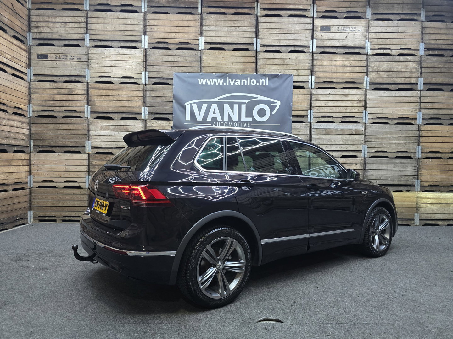Volkswagen Tiguan 1.4 TSI 4Motion Highline Business R Pano Camera VCP Carplay 19"LM