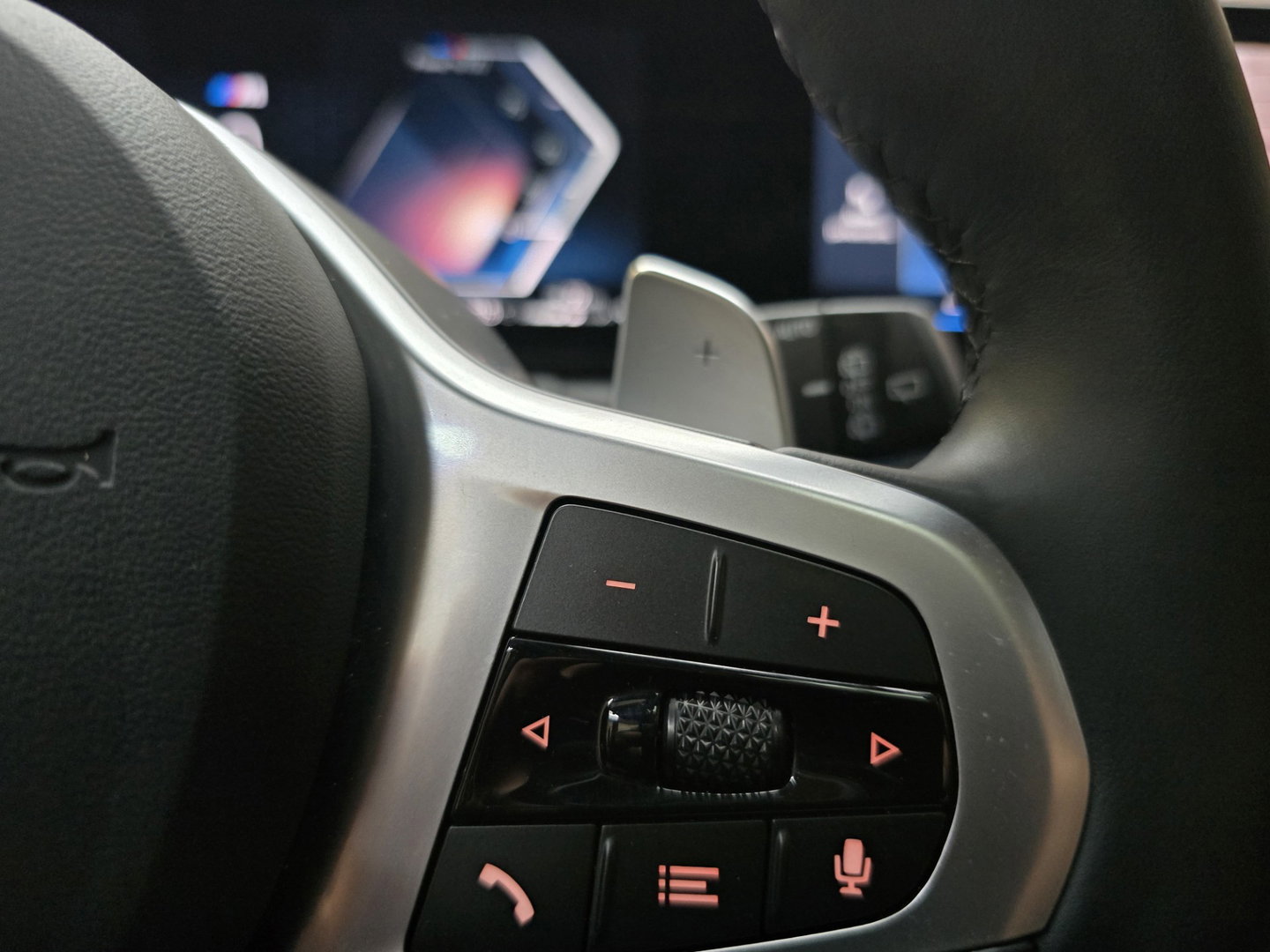 BMW 3 Serie Touring 330e xDrive M Sport Pano Leder Widescreen HUD camera Laser 19"LM
