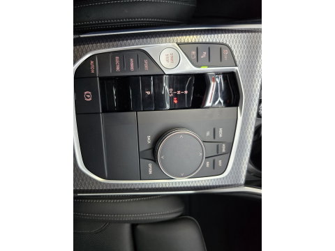 BMW 3 Serie Touring 330e xDrive M Sport Pano Leder Widescreen HUD camera Laser 19"LM