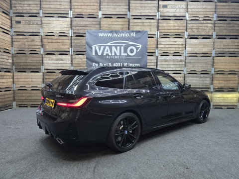 BMW 3 Serie Touring 330e xDrive M Sport Pano Leder Widescreen HUD camera Laser 19"LM